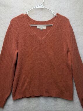 LOFT V-Neck Sweater M Medium Peach Orange Knit Nylon Spandex Soft Pullover